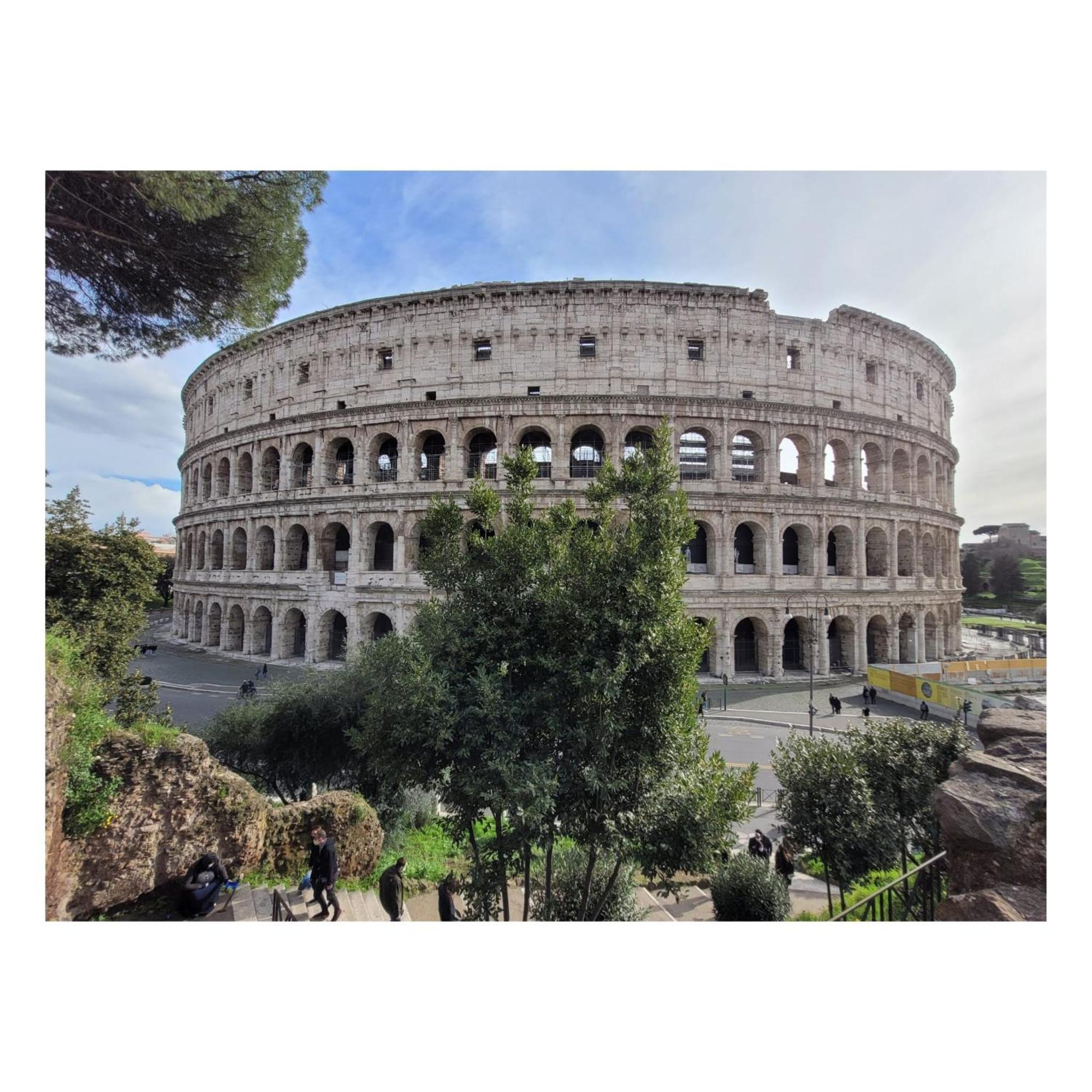 Behind The Vatican Rom
